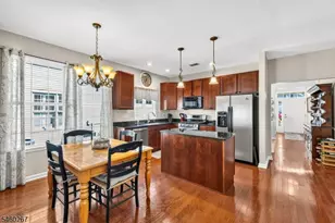 23 Constitution Way, Franklin Township, NJ 08873 - Photo 17