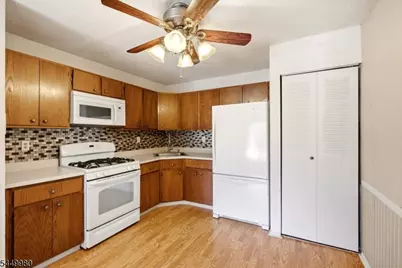 61 Taylor Dr, Franklin Township, NJ 08823 - Photo 13