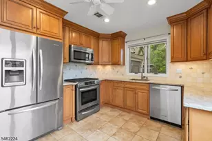 2 Avery Ct, Madison, NJ 07940 - Photo 7