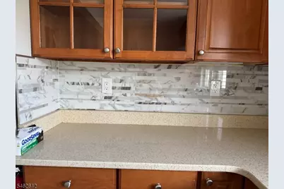 229 Thomas Ave, Lyndhurst Township, NJ 07071 - Photo 3