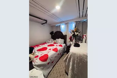 215 Totowa Ave, Paterson, NJ 07502 - Photo 21