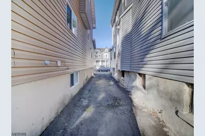 76 Amherst St, East Orange, NJ 07018 - Photo 5
