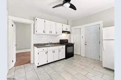 53 Ocean Ave #2L, Jersey City, NJ 07305 - Photo 1