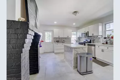 65 Glenwood Ave, East Orange, NJ 07017 - Photo 9