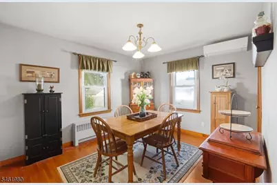 83 Eastern States Pkwy, Somerville, NJ 08876 - Photo 11