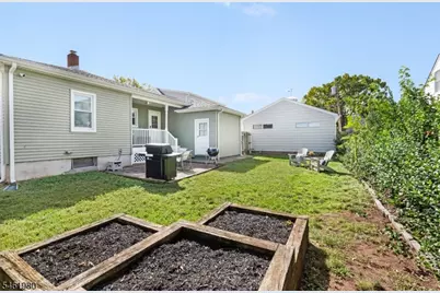 83 Eastern States Pkwy, Somerville, NJ 08876 - Photo 17