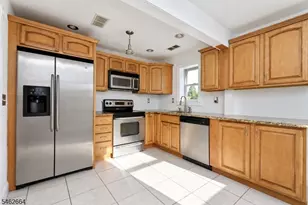 2 Melba Dr, Fredon Township, NJ 07860 - Photo 5