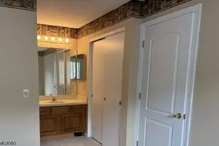 79 Academy Ct Ondo, Bedminster Township, NJ 07921 - Photo 17