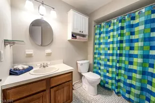 8E New Bedford Rd, West Milford, NJ 07480 - Photo 15