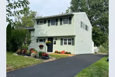 102 Avonridge Rd, Raritan, NJ 08869 - Photo 1