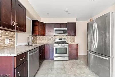 18 Memphis Ave, Belleville, NJ 07109 - Photo 5