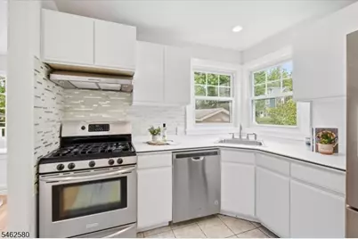 77 Meadowbrook Rd, Millburn, NJ 07078 - Photo 11