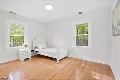 77 Meadowbrook Rd, Millburn, NJ 07078 - Photo 25