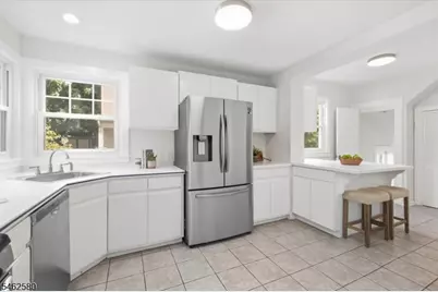 77 Meadowbrook Rd, Millburn, NJ 07078 - Photo 13