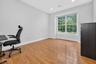 81 Crestview Dr, Clinton Township, NJ 08809 - Photo 19