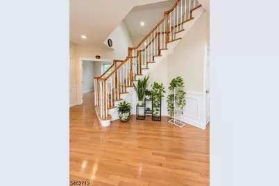 81 Crestview Dr, Clinton Township, NJ 08809 - Photo 19