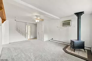 33 Schwarz Blvd, Jefferson Township, NJ 07849 - Photo 9