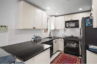 100 1st #6, Keyport, NJ 07735 - Photo 15