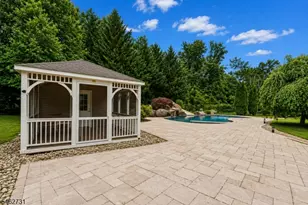 164 E Mountain Rd, Hillsborough Township, NJ 08844 - Photo 45