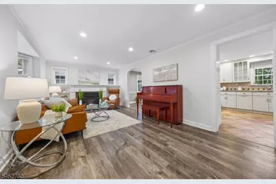 36 Amelia Ave, Livingston, NJ 07039 - Photo 7