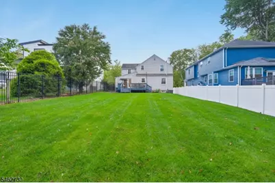 36 Amelia Ave, Livingston, NJ 07039 - Photo 33