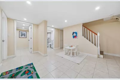 36 Amelia Ave, Livingston, NJ 07039 - Photo 21