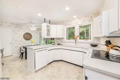 17 Brook Dr, Chester, NJ 07930 - Photo 15