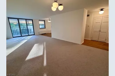 530 Valley Rd #3S, Montclair, NJ 07043 - Photo 1