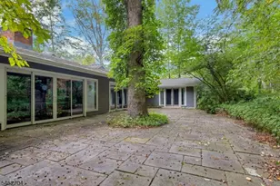 84 Lake Trail E, Harding Township, NJ 07976 - Photo 9