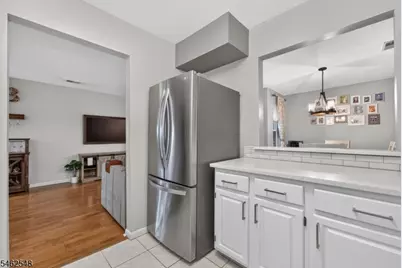 11 Amy Ct, Lebanon, NJ 08833 - Photo 7