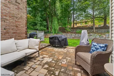11 Amy Ct, Lebanon, NJ 08833 - Photo 25