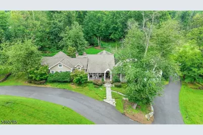 11 Schoolhouse Ln, Mendham Township, NJ 07960 - Photo 3