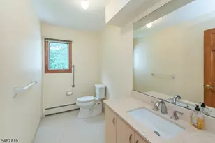 34 Silver Spring Ct, East Hanover Township, NJ 07936 - Photo 21