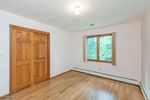 34 Silver Spring Ct, East Hanover Township, NJ 07936 - Photo 31