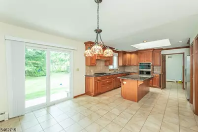 34 Silver Spring Ct, East Hanover Township, NJ 07936 - Photo 9