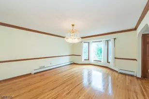 34 Silver Spring Ct, East Hanover Township, NJ 07936 - Photo 11