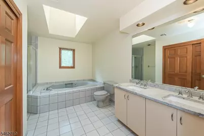 34 Silver Spring Ct, East Hanover Township, NJ 07936 - Photo 25
