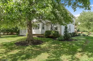 806 Ten Eyck Ct, Hillsborough Township, NJ 08844 - Photo 5