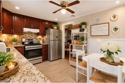 2198 Halsey St, Union Township, NJ 07083 - Photo 13