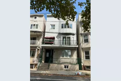 321 Walnut St, Newark, NJ 07105 - Photo 1