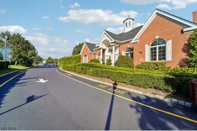 136 Cambridge Dr, Nutley, NJ 07110 - Photo 35