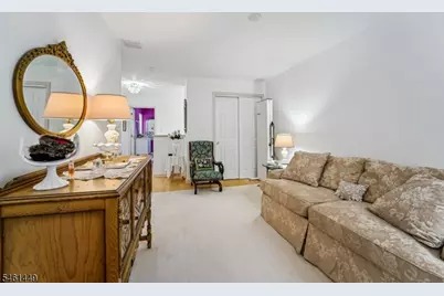 136 Cambridge Dr, Nutley, NJ 07110 - Photo 23
