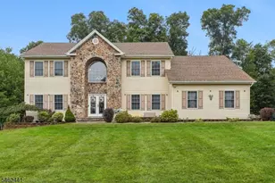 25 Elizabeth Ave, Washington Township, NJ 07882 - Photo 1