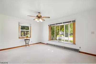 16 Sandra Ln, Randolph Township, NJ 07869 - Photo 3
