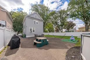 214 W 17th St, Linden, NJ 07036 - Photo 21