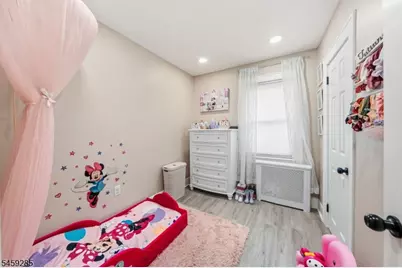 214 W 17th St, Linden, NJ 07036 - Photo 15