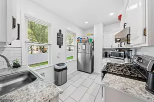 214 W 17th St, Linden, NJ 07036 - Photo 5