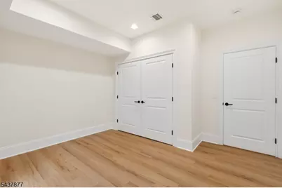 13 Harding Pl, Livingston, NJ 07039 - Photo 25