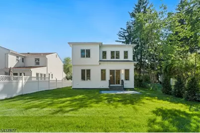 13 Harding Pl, Livingston, NJ 07039 - Photo 49
