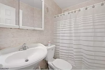 32 A-6 Woodedge Ave #6, Edison Twp., NJ 08817 - Photo 15